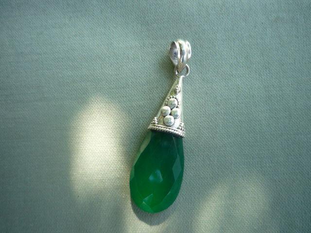Natural faceted Green Onyx in Sterling Silver(.925) allieviates worry , tension and fear 4150